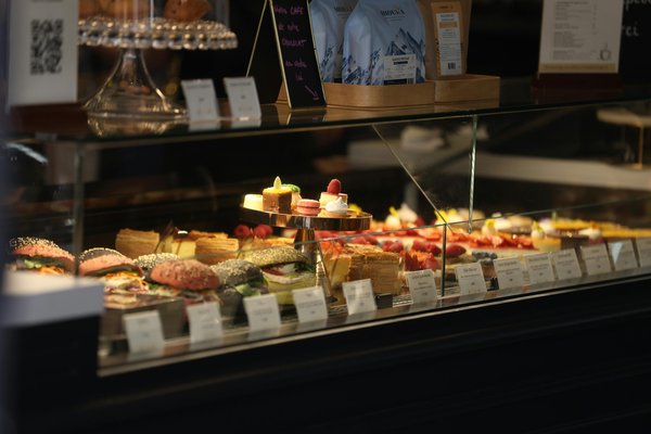 Inspirez-vous des tendances de vitrines pâtisserie design
